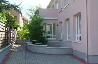 Wohnung mieten in Hanauerstr. 10, 63179 Obertshausen, Geschmackvolle 2-Raum Wohnung, über 2-Etagen, 82-qm, mit EBK und 2Terrassen in S-Bahn Nähe