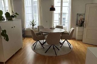 Wohnung mieten in Schwalbacher Straße 79, 65183 Wiesbaden, Kutscherhaus 2 Zimmer Küche Bad mit einem sehr schönem großen Raum und riesiger Terrasse