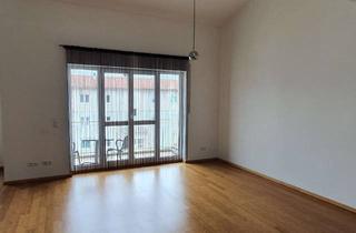 Wohnung mieten in Blumenstraße 10, 85399 Hallbergmoos, Attraktives DG Appartement mit Südbalkon u Galerie