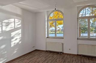 Wohnung mieten in Elbvillenweg, 01139 Mickten, Sanierter Altbau- 2 Zimmer Wohnung mit Elbblick in Pieschen