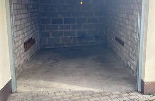 Garagen mieten in Van Der Giese Straße 35-39, 52351 Düren, Garage zu vermieten! Nicht für SUVs geeignet