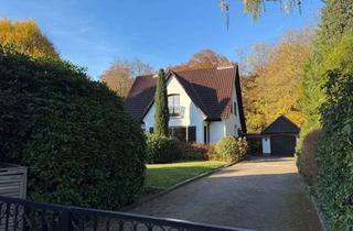 Einfamilienhaus kaufen in 21029 Bergedorf, Exklusives Einfamilienhaus mit Pool - im Bergedorfer Villenviertel idyllische Außenbereiche