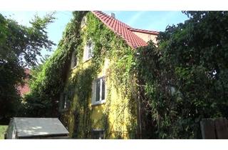 Haus kaufen in Schildgasse 15, 72415 Grosselfingen, Zweifamiliehaus, c. 150 m2 Wohnfläche, c. 4500 m. großes Grundstück + Bauplatz, Fernwärmemöglichkeit