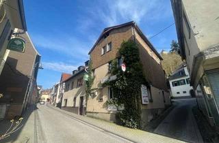 Haus kaufen in Talstr. 12, 55442 Stromberg, Ehemalige Gaststätte mit darüberliegenden Wohnräumen und Garage - Renovierungsbedürftig - in Strombe