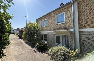 Haus kaufen in 40699 Erkrath, Einfamilien-Reiheneckhaus in elitärer Lage von Erkrath.