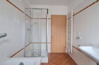 Wohnung mieten in Helmholtzstraße, 09131 Chemnitz, geräumige Wohnung mit großer Essküche und Blick ins Grüne