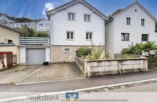 Haus kaufen in 85072 Eichstätt, Zweifamilienhaus mit schönem Ausblick über Eichstätt