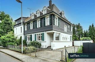 Villa kaufen in 51381 Bergisch Neukirchen, Altbau-Eleganz: Vielseitig nutzbar & modernisiert - Stadtvilla in Bestlage von Bergisch-Neukirchen!
