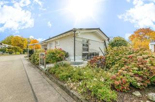 Haus kaufen in Goethestr., 77833 Ottersweier, Von herbstlicher Farbenpracht umgeben: Ein Bungalowtraum mit Wintergarten und großem Grundstück