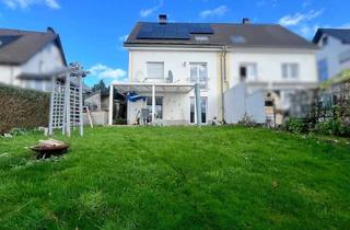 Doppelhaushälfte kaufen in 59872 Meschede, Familienfreundliche Doppelhaushälfte in ruhiger Sackgassenlage von Meschede-Freienohl