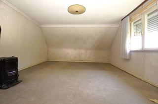 Haus kaufen in 55743 Idar-Oberstein, Sanierungsbedarf. Haus mit 5 Räumen und zus. Waldgrundstück