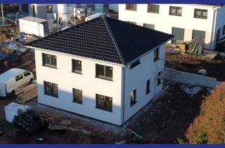 Einfamilienhaus kaufen in Ringstraße 12, 07381 Pößneck, - PROVISIONSFREI - Bezugsfertiges Einfamilienhaus inklusive Außenanlagen