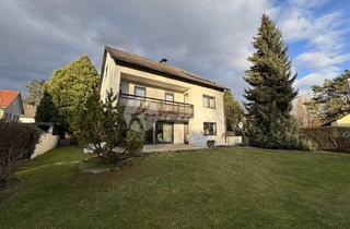 Haus mieten in Wendelsteinstraße 25, 86163 Hochzoll, Gepflegtes Einfamilienhaus mit Balkon, sonniger Terrasse, Teich, ruhige Lage