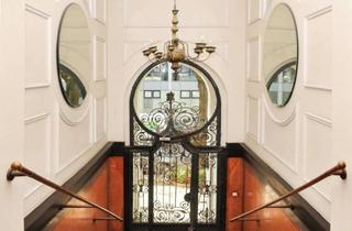 Gewerbeimmobilie kaufen in 10787 Schöneberg, Attraktives Ladenlokal in Top-Lage nahe KaDeWe