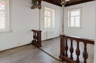 Wohnung kaufen in 96476 Bad Rodach, Herrliche 3-Zimmer Altbau-Wohnung im Herzen von Bad Rodach im denkmalgeschützten Fridolin-Haus!