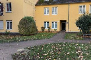 Wohnung kaufen in 60489 Rödelheim, Geschmackvolle Wohnung mit drei Zimmern sowie Balkon und EBK in Frankfurt