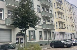 Wohnung kaufen in Wilhelm-Stolze- Straße 19, 10249 Friedrichshain, Urbanes Wohnen mit Altbaucharme- Großzügige 3-Zimmer-Wohnung mit Balkon