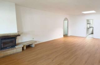 Wohnung kaufen in Adalbert-Stifter-Str., 69221 Dossenheim, 4-Zimmer-Wohnung mit Loggia und Carport (2 Stellplätze), frisch renoviert und bezugsfrei