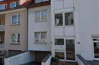 Wohnung kaufen in 28215 Findorff-Bürgerweide, Vermietete Eigentumswohnung mit großer Dachterrasse und TG-Stellplatz in Bestlage Findorff