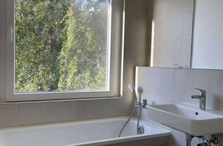 Wohnung mieten in Päwesiner Weg 32A, 13581 Spandau, Modernisierte 2 Zimmer Wohnung