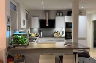 Wohnung mieten in 44139 Dortmund, Schöne 4-Zi Altbau-Wohnung mit Balkon und Einbauküche in der südlichen Innenstadt