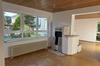 Wohnung mieten in 72131 Ofterdingen, Großzügige 3,5 Zimmer Erdgeschosswohnung mit Holzkachelofen, großer Terrasse und Gartenanteil