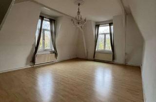 Wohnung mieten in 65193 Wiesbaden, 3,5 Zimmer - Dachgeschosswohnung in einer Altbauvilla ohne Aufzug