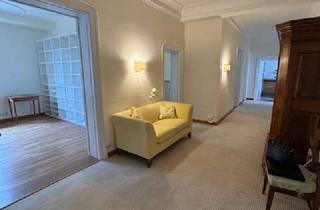 Wohnung mieten in 80796 Schwabing-West, Großzügige Altbauwohnung im Jugendstil