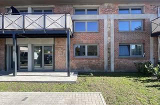 Wohnung mieten in Rennbahnallee 121, 15366 Hoppegarten, Erstbezug: Attraktive 2-Zimmer-Terrassenwohnung im Grünen mit EBK