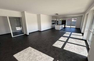 Wohnung mieten in Salinenstraße 29, 48431 Rheine, Neuwertige 4-Zimmer Erdgeschosswohnung in Rheine mit Garage