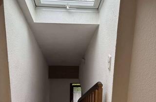 Wohnung mieten in 35094 Lahntal, Gepflegte 3,5-Zimmer Dachgeschosswohnung in Lahntal