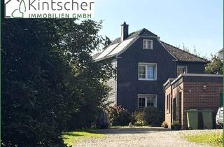 Einfamilienhaus kaufen in 51399 Burscheid, Einfamilienhaus, nutzbar als Generationenhaus mit - Werkstatt -Parkplätzen -Garage -Waldstück