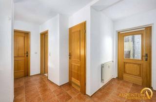 Einfamilienhaus kaufen in 93339 Riedenburg, Gepflegtes Einfamilienhaus mit Einliegerwohnung und Ausbaupotenzial im Zentrum von Riedenburg