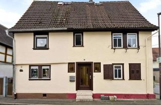 Haus kaufen in 61197 Florstadt, Teilsaniertes Fachwerkhaus + Scheune mit Ausbaupotential mit Baugenehmigung