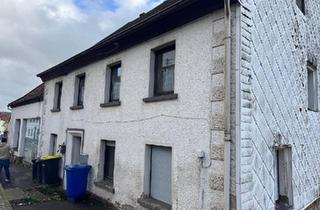 Haus kaufen in 54296 Trier, Trier - Haus mit zwei Wohnungen und Laden