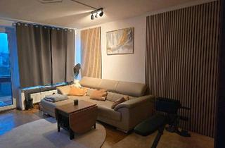 Wohnung kaufen in 47057 Duisburg, Duisburg - Moderne, Sanierte 3-Zimmer Wohnung in Neudorf mit Garten, Balkon