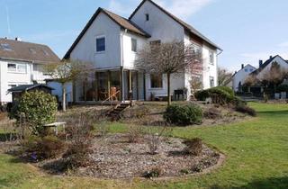 Einfamilienhaus kaufen in 30826 Garbsen, Garbsen - Charmantes Einfamilienhaus mit großem Garten in Schloß Ricklingen