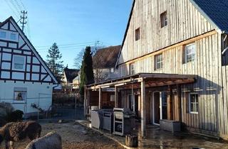 Doppelhaushälfte kaufen in 57271 Hilchenbach, Hilchenbach - Doppelhaushälfte mit Familiengrundriss. 180m2 energetisch saniert