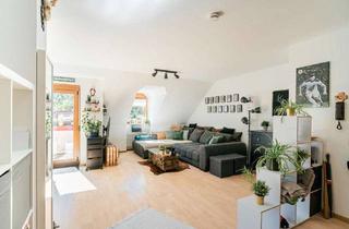 Wohnung kaufen in 79312 Emmendingen, Unterm Dach über zwei Ebenen!