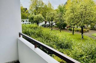 Wohnung kaufen in 81737 München, Kuschelige Single-Wohnung mit kleinem Balkon!