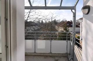 Wohnung kaufen in 15566 Schöneiche, 2 Zi-Dachgeschosswohntraum mit Balkon. Vermietet.