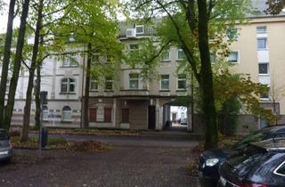 Wohnung kaufen in Sybelstraße 41, 45145 Frohnhausen, E-Frohnhausen Dachgeschoss-ETW mit 96 qm und Klimaanlage
