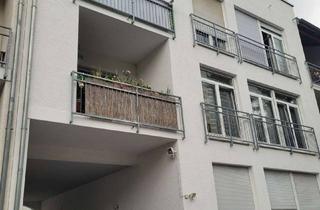 Wohnung kaufen in 08393 Meerane, STOP STOP STOP!Hübsche 3 Zimmerwohnung mit Balkon und Stellplatz zur Altersvorsorge.