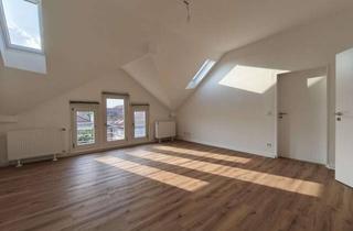 Wohnung kaufen in Adoflstr. 60, 38102 Braunschweig, Sanierte Dachgeschosswohnung in Top-Lage - mit Garten und Zugang zur Oker