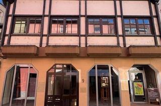 Wohnung kaufen in 76275 Ettlingen, Altstadtjuwel mit Potenzial – 4,5-Zimmer-Wohnung für Wohnen oder Gewerbe