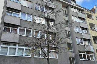 Wohnung kaufen in Röntgenstraße 11, 10587 Charlottenburg, Attika-Wohnung mit 2 Zimmern und Aufzug in Berlin-Charlottenburg