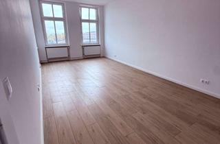 Wohnung mieten in Tempelhofer Damm 232, 12099 Tempelhof, Frisch sanierte 2-Zimmerwohnung am Tempelhofer Hafen