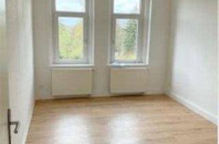 Wohnung mieten in Franz-Mehring-Straße 15, 04746 Hartha, Schöne 3,5-Zimmer-Wohnung mit Laminatboden "Dielenoptik", Balkon und schönem Bad mit Wanne und Du...