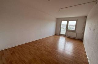 Wohnung mieten in Albrecht-Dürer-Str 45, 39576 Stendal, Geräumige 3-Zimmer-Wohnung mit Balkon in Stendal