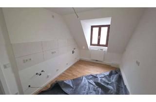 Wohnung mieten in Boppstr. 72, 55118 Neustadt, Erstbezug nach Sanierung! Zentral gelegene 4-Zimmerwohnung im Dachgeschoss (ohne Aufzug)